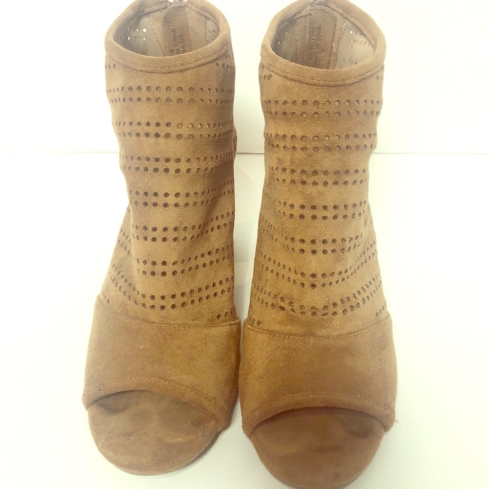 Ny & co opened toed brown heeled shoes size 8